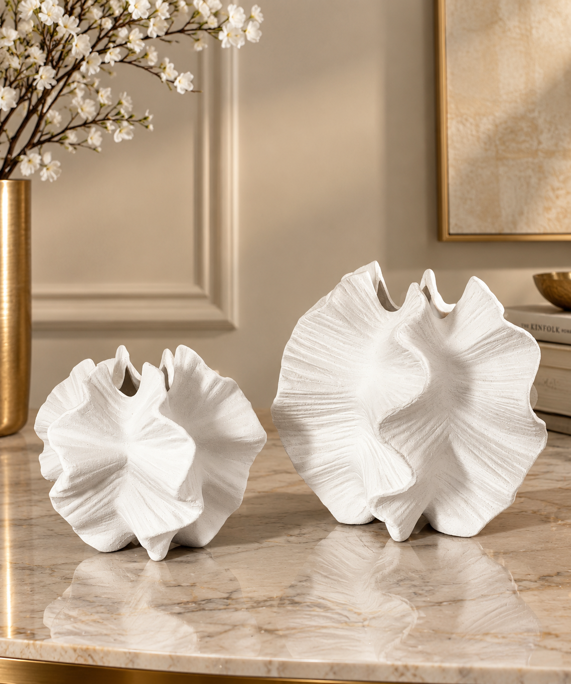 Set of 2 coral vases