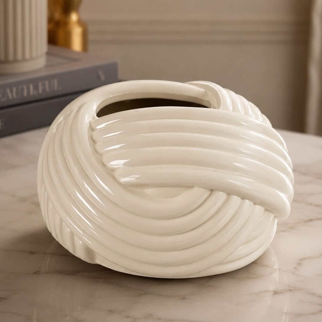 Thin Knot Tissue Box